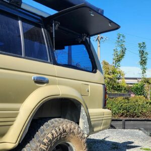 Gullwing Window – Mitsubishi Pajero Gen2 (1991-1998) NH, NJ, NK, NL
